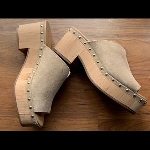 Lucky Brand Suede Clog Women’s Sz 6 Studded Shoe